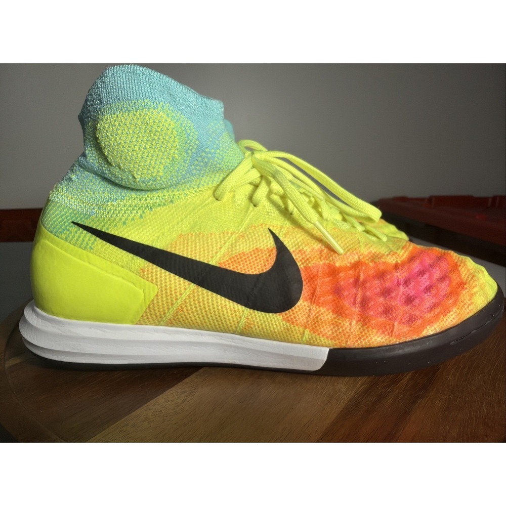 Nike MagistaX Proximo II IC 843957-703 Multicolor Indoor Soccer Shoes Men 6